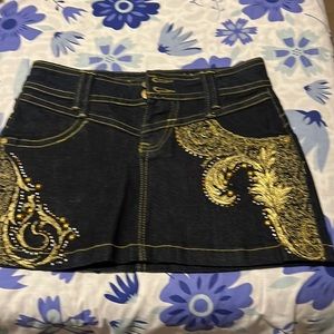 Mini skirt size 1